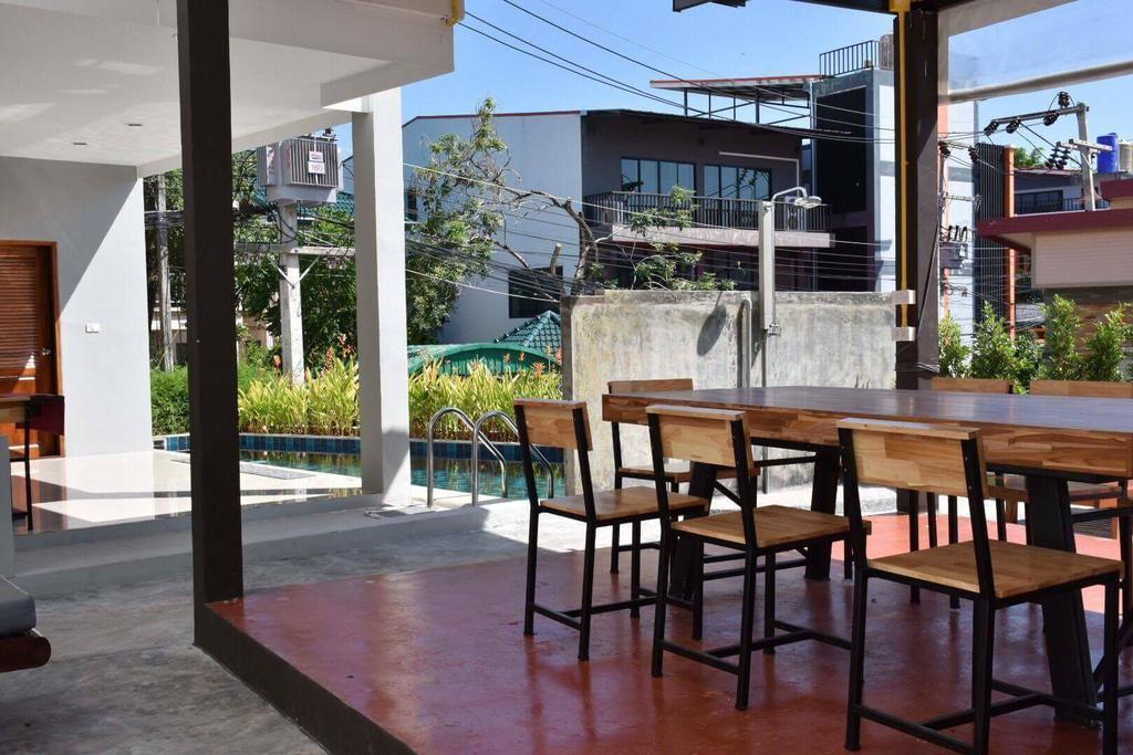 Ocean12 Chic Hotel Phuket Ngoại thất bức ảnh