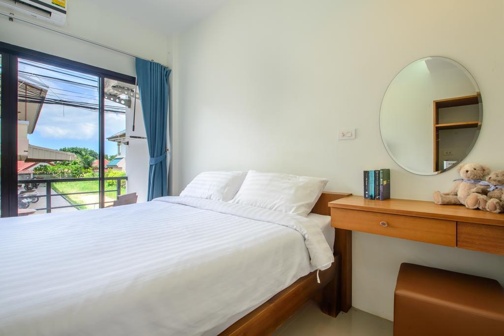 Ocean12 Chic Hotel Phuket Ngoại thất bức ảnh